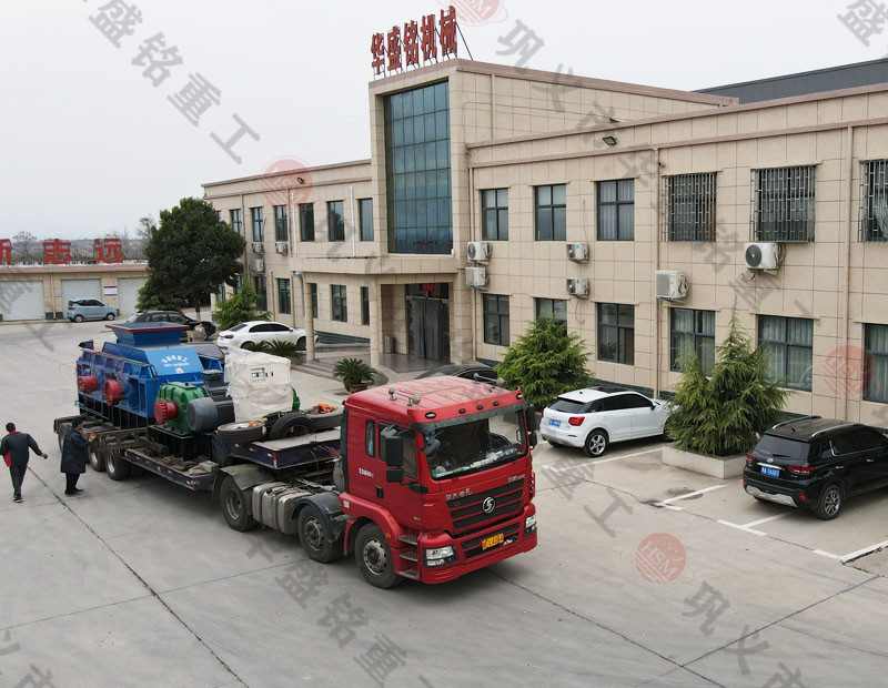 時產(chǎn)200噸對輥液壓制砂機(jī)，處理鵝卵石、石灰石的出砂效果怎么樣呢？