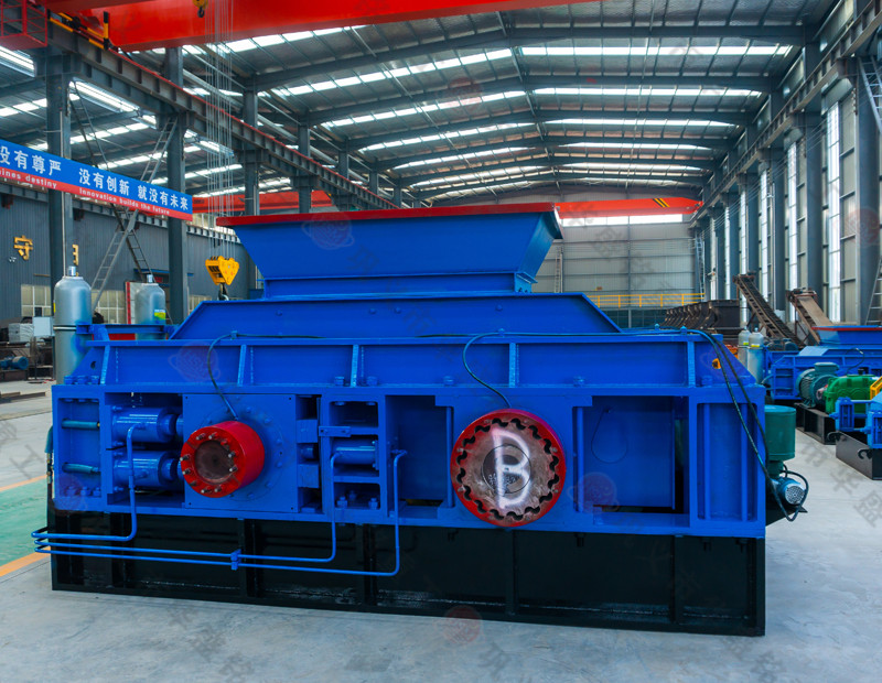 砂石廠需要什么設(shè)備，出料1-3mm對輥破碎機(jī)廠家