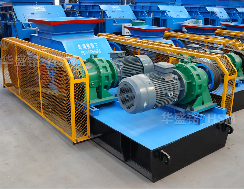 破碎石膏料用雙齒輥破碎機(jī)怎么樣？華盛銘破碎機(jī)廠家實(shí)力如何？