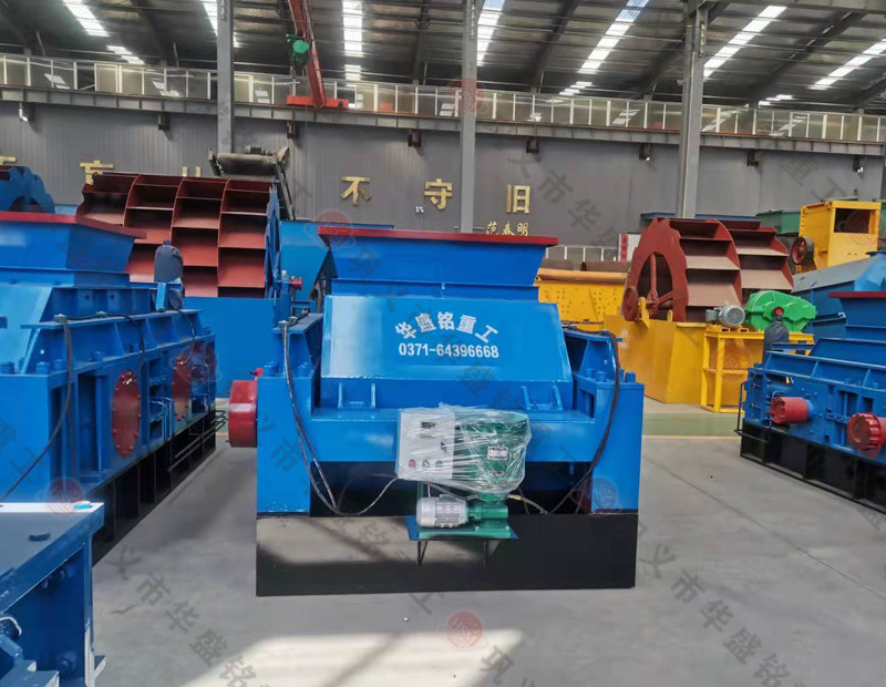 時產(chǎn)5-10噸的小型制砂機多少錢一臺？