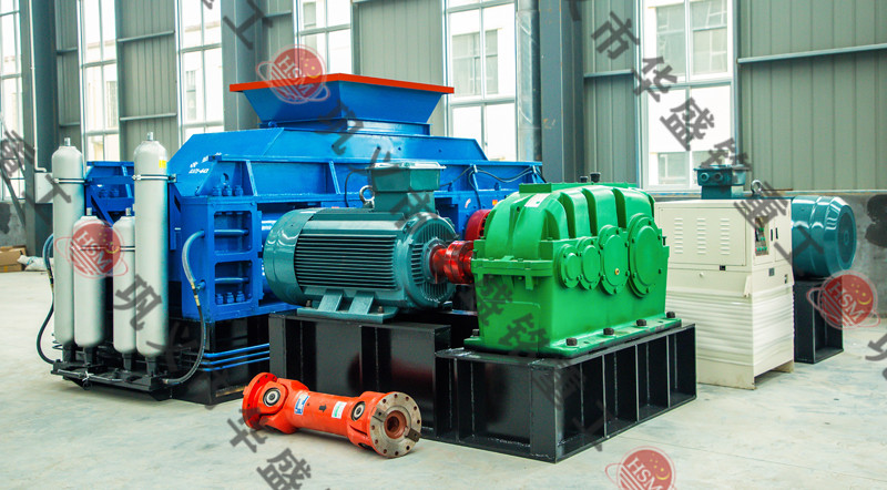 全自動液壓對輥破碎機